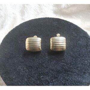 Vintage Ribbed Gold-Tone Screw back Hoop Earrings
